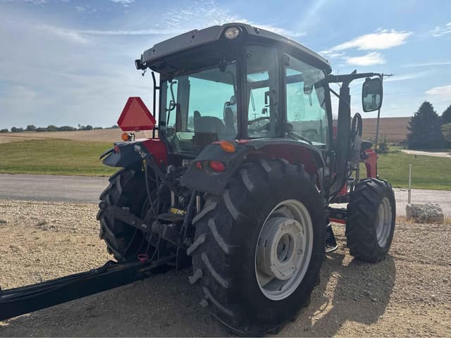 Image of Massey Ferguson 4707 equipment image 3