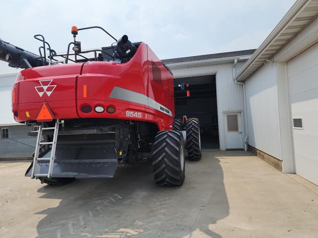 Image of Massey Ferguson 9545 equipment image 1