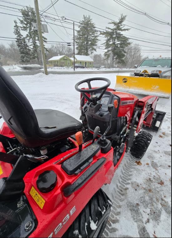 Image of Massey Ferguson GC1723EB equipment image 3