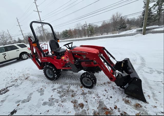 Image of Massey Ferguson GC1723EB equipment image 4