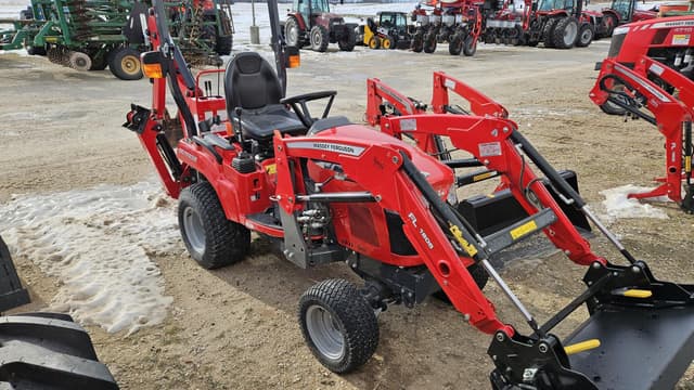 Image of Massey Ferguson GC1723EB equipment image 4