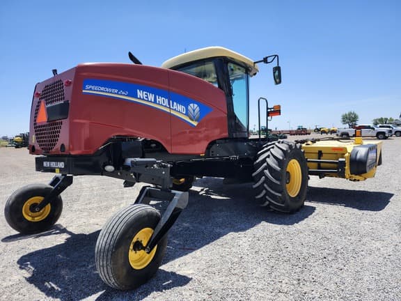 Image of New Holland 260 equipment image 4