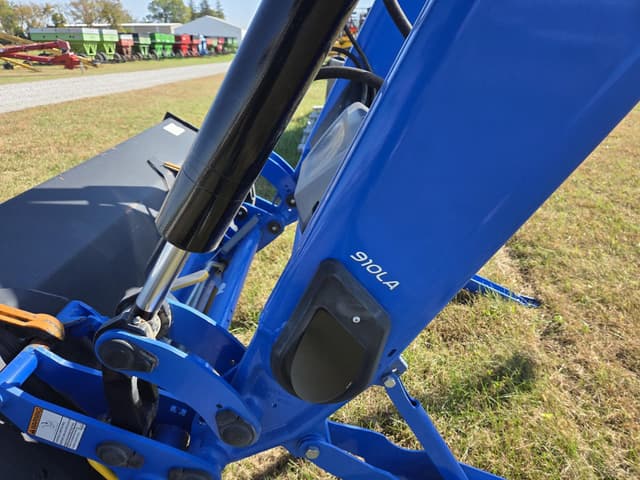 Image of New Holland 910LA equipment image 1