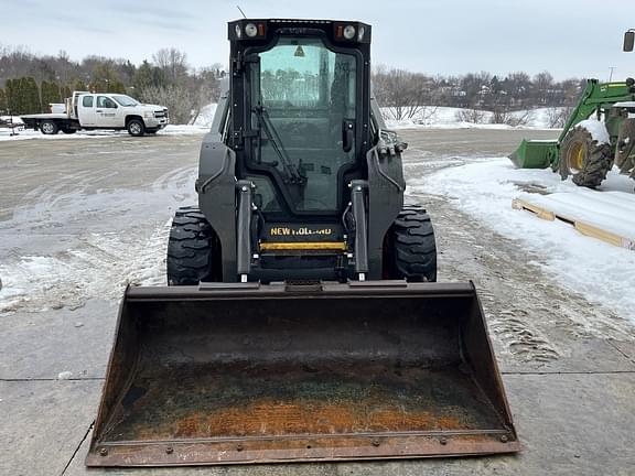 Image of New Holland L228 equipment image 1