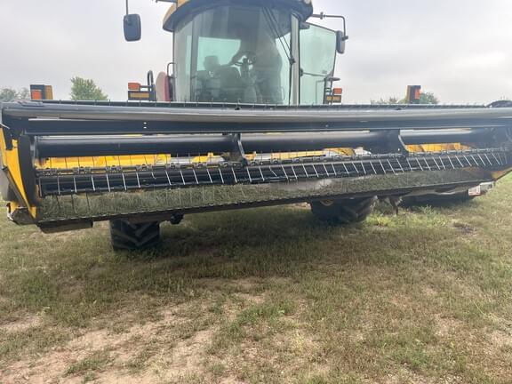 Image of New Holland Speedrower 160 equipment image 2