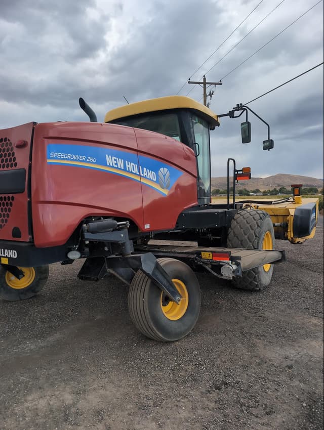 Image of New Holland Speedrower 260 equipment image 2