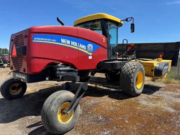 Image of New Holland 260 equipment image 2