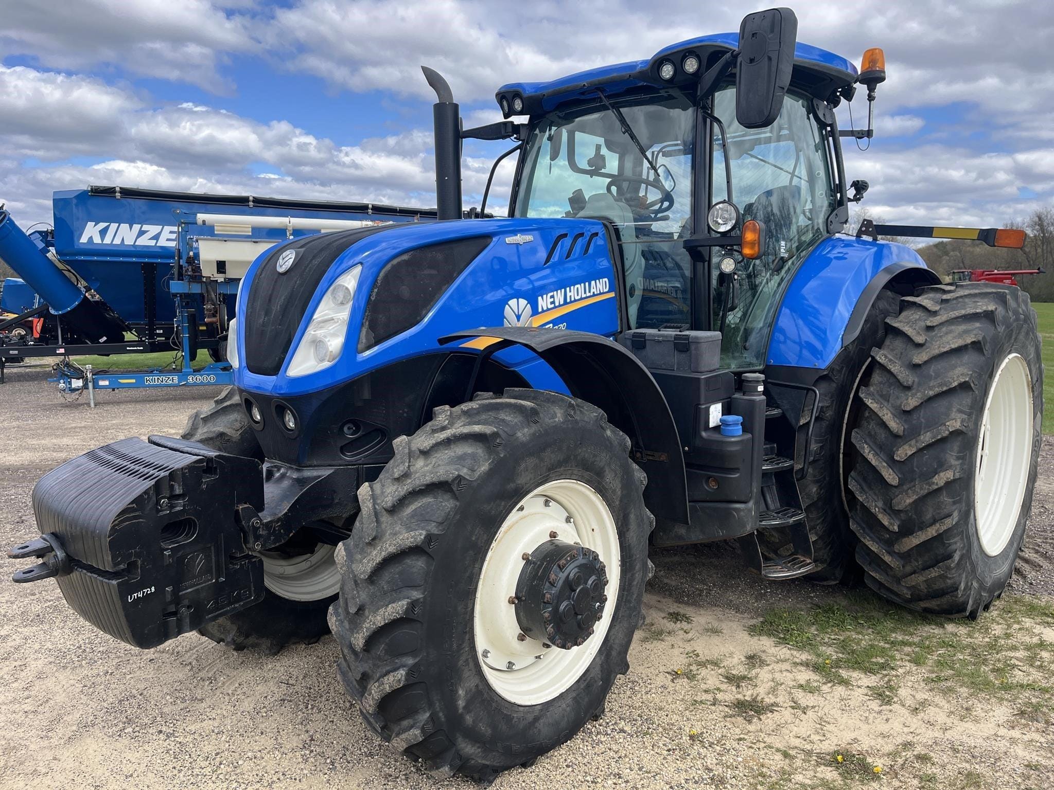 2019 New Holland T7.270 Equipment Image0