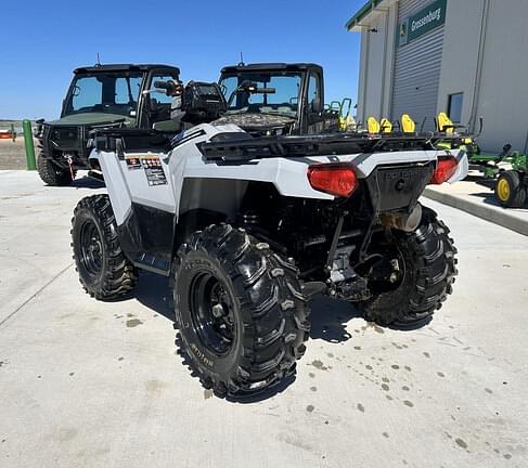 Image of Polaris Sportsman 570 equipment image 4
