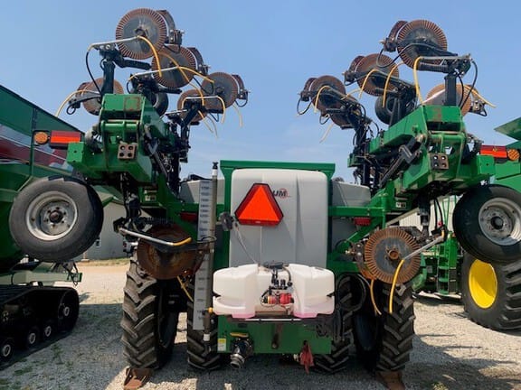 2019 Unverferth Nutrimax 1800 Equipment Image0