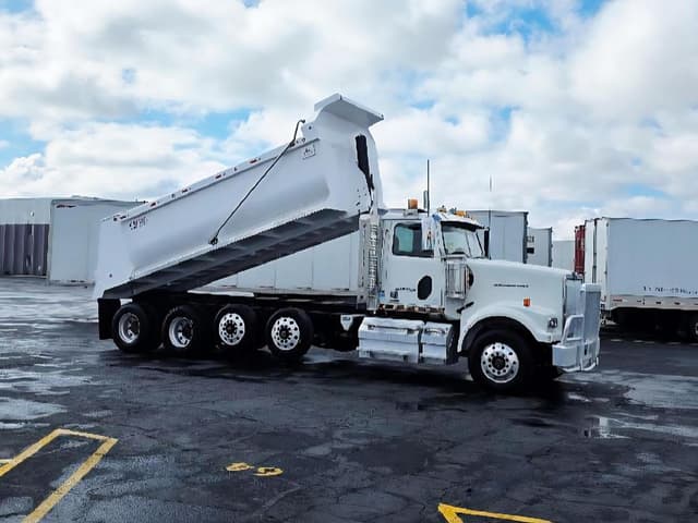 Image of Western Star 4900FA equipment image 3