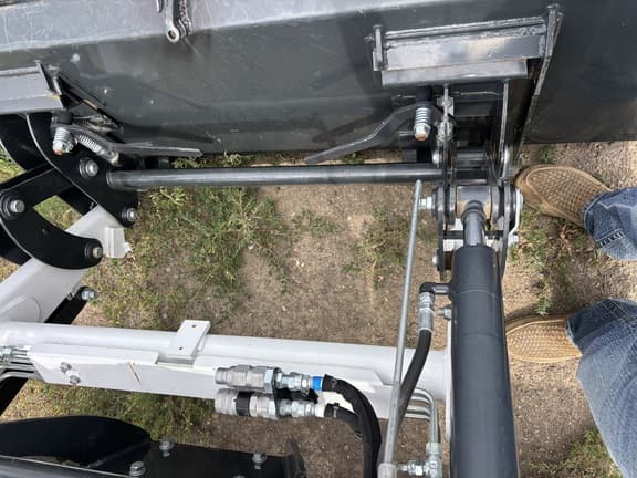 Image of Bobcat CT5558 equipment image 1