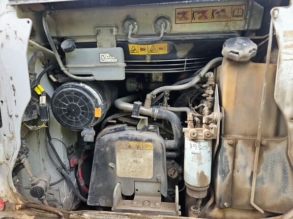 Image of Bobcat S76 equipment image 3