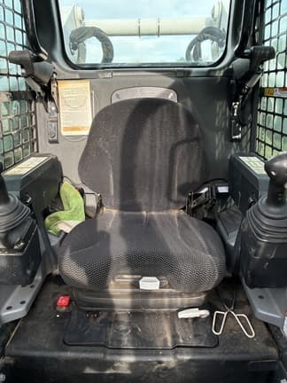 Image of Bobcat T870 equipment image 4
