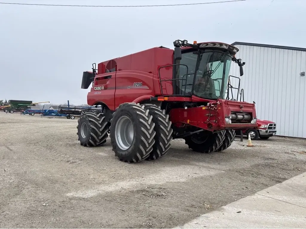 2020 Case IH 8250 Equipment Image0