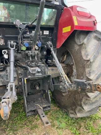 Image of Case IH Farmall 110C equipment image 4