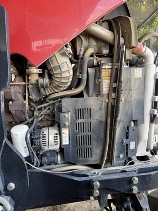 Image of Case IH Farmall 120A equipment image 4