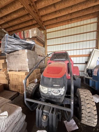 Image of Case IH Farmall 120C equipment image 1