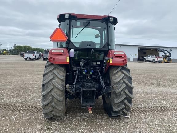 Image of Case IH Farmall 90C equipment image 4