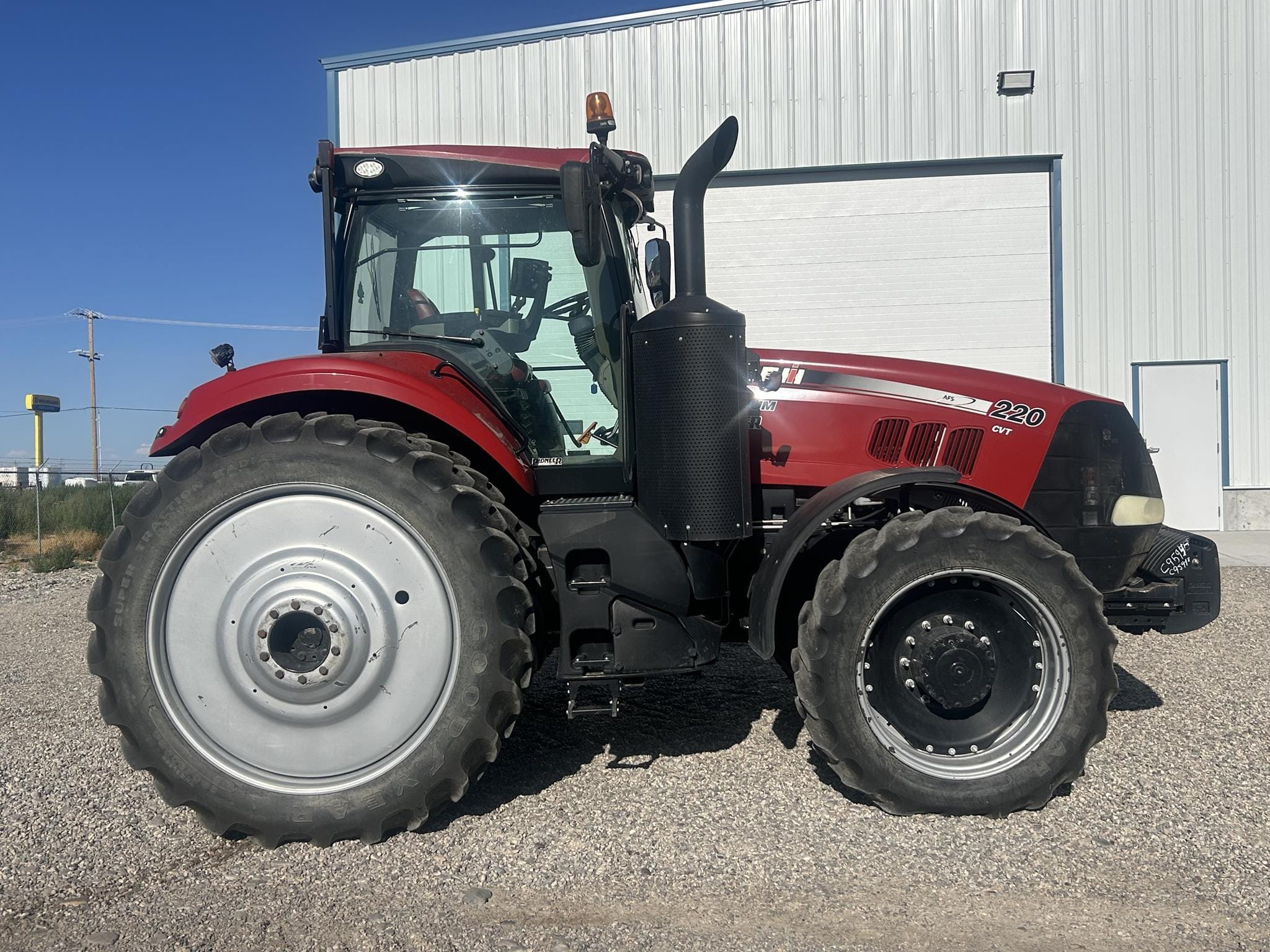 2020 Case IH Magnum 220 Equipment Image0