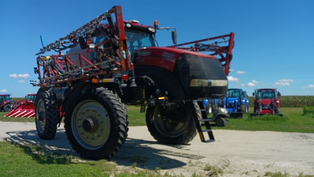 Image of Case IH 5550 Trident equipment image 4