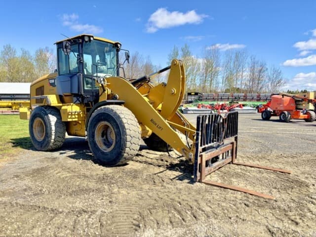 Image of Caterpillar 926M equipment image 1