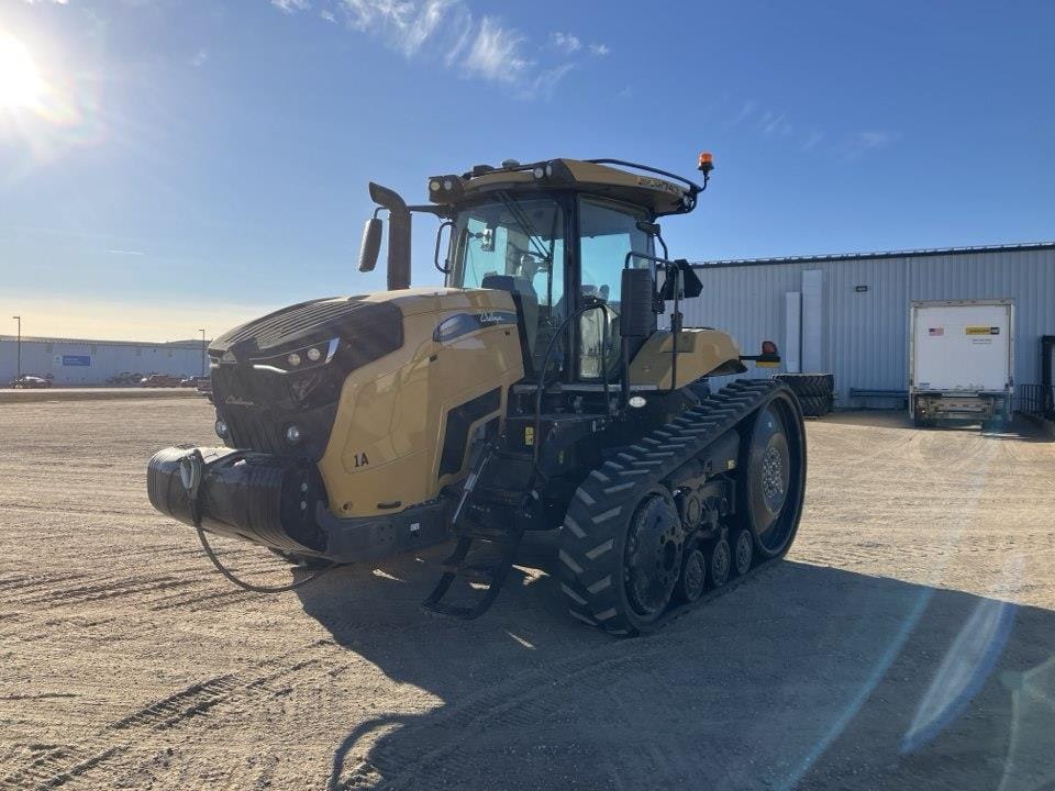 2020 Challenger MT743 Equipment Image0
