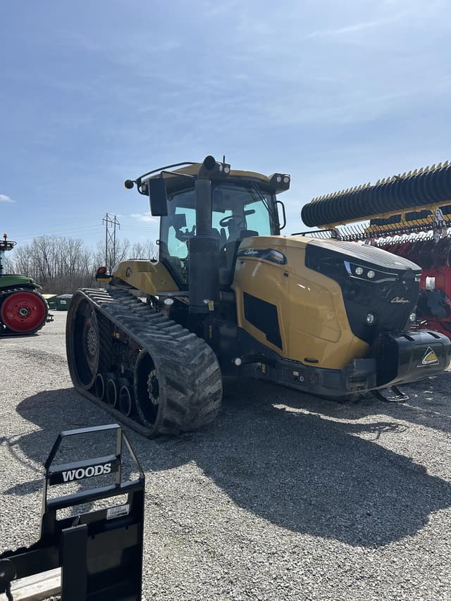 Image of Challenger MT743 equipment image 1