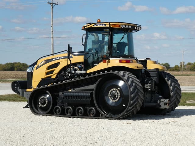 Image of Challenger MT865E equipment image 4
