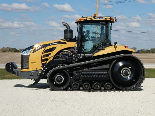 Image of Challenger MT865E equipment image 3