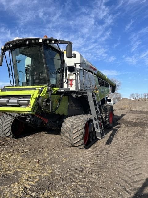 Image of CLAAS Lexion 8600TT equipment image 4