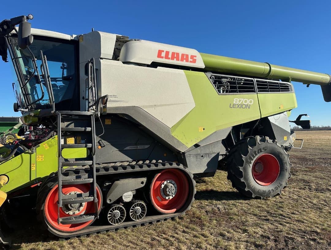 Image of CLAAS Lexion 8700TT Primary image