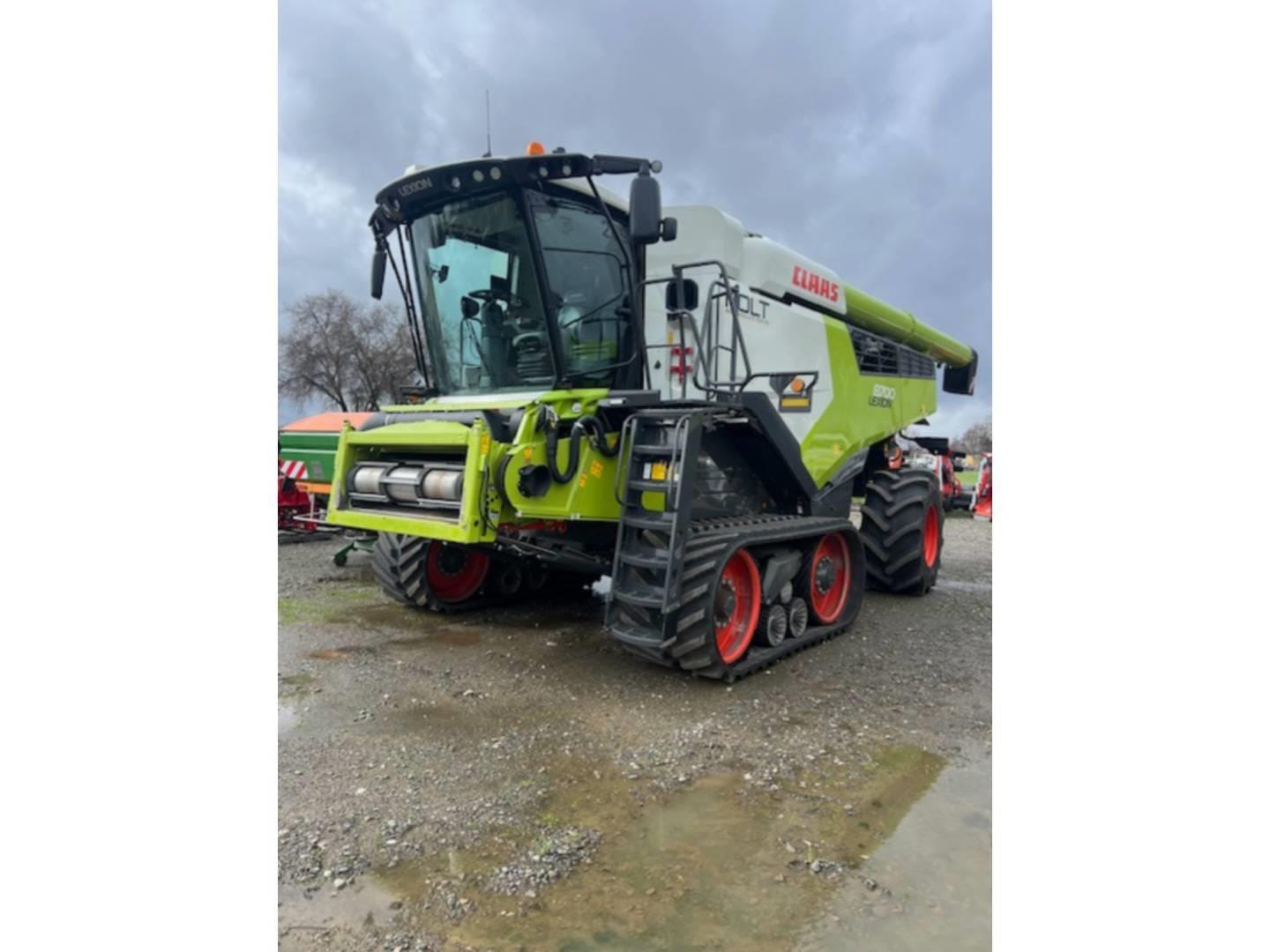 2020 CLAAS Lexion 8700TT Equipment Image0