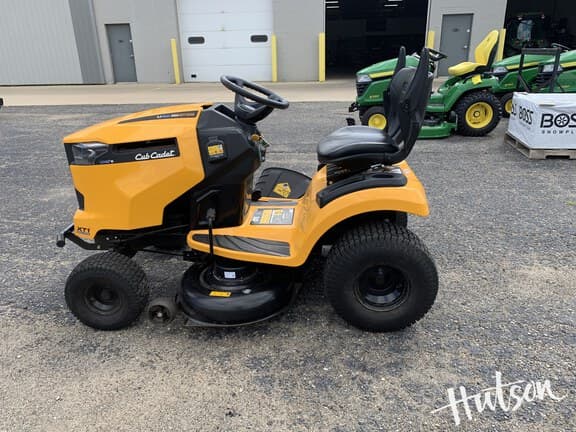 Image of Cub Cadet LT42E equipment image 2