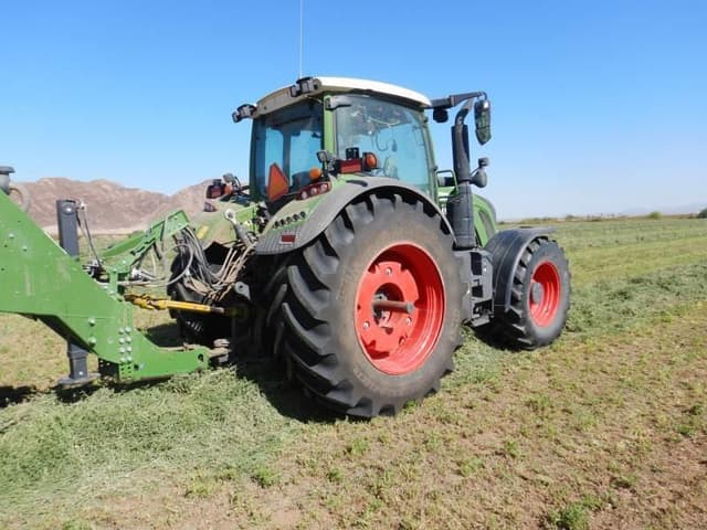 Image of Fendt 718 Vario equipment image 2