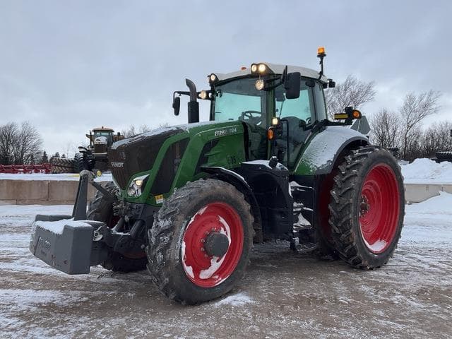 Image of Fendt 824 Vario equipment image 4