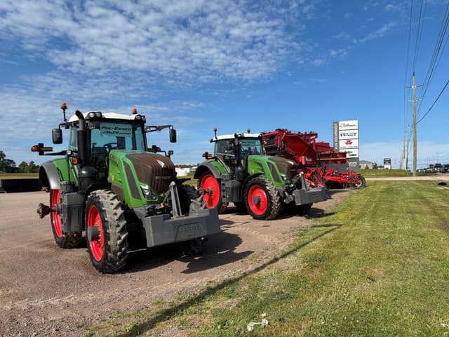 Image of Fendt 824 Vario equipment image 1