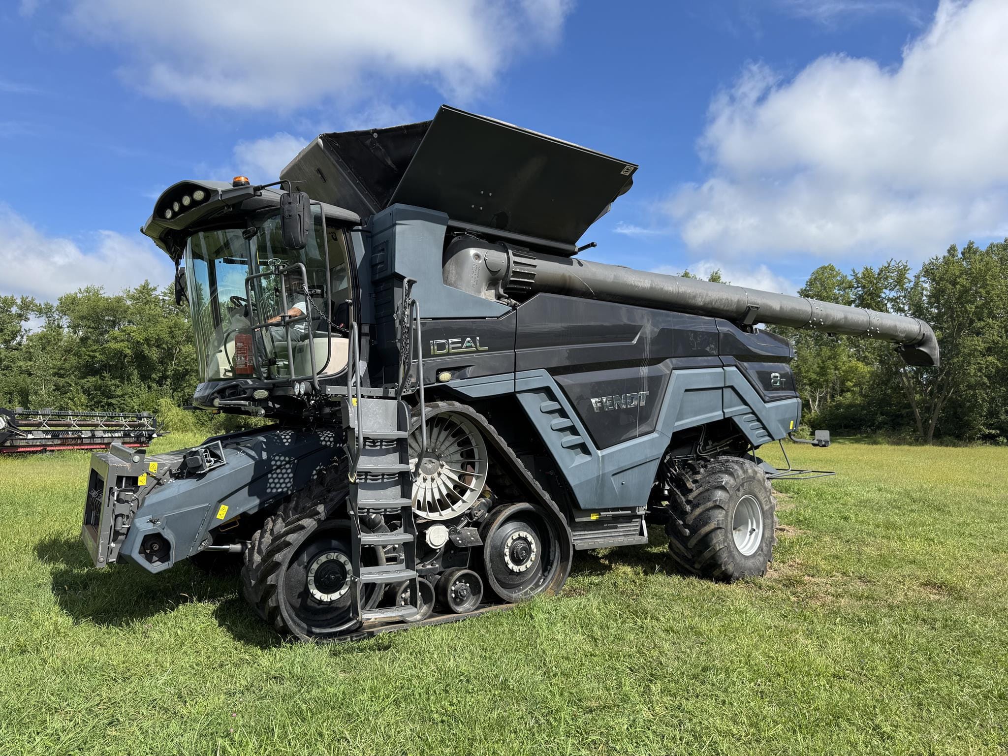 2020 Fendt IDEAL 8T Equipment Image0