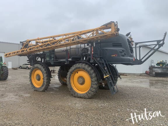 Image of Hagie STS12 equipment image 3