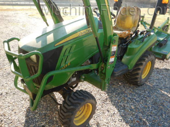 Image of John Deere 1023E Primary image