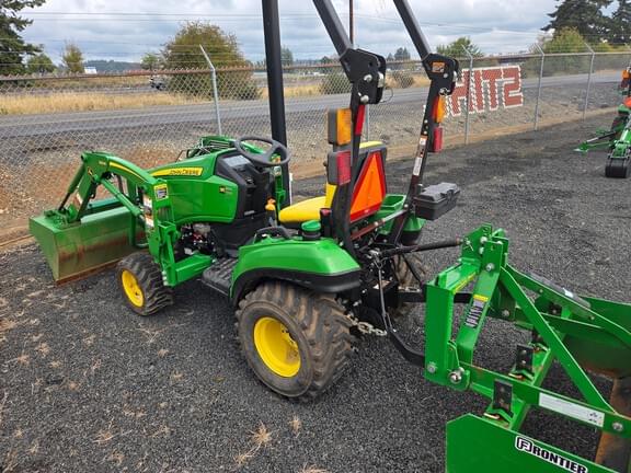 Image of John Deere 1023E equipment image 2
