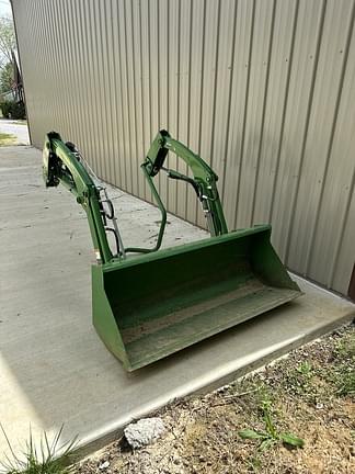 Image of John Deere 1025R equipment image 4