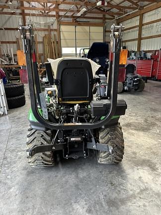 Image of John Deere 1025R equipment image 3