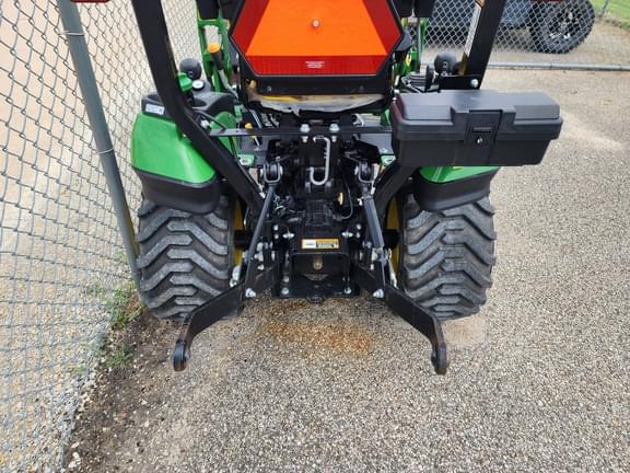 Image of John Deere 1025R equipment image 1