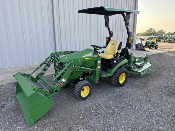 Image of John Deere 1025R equipment image 3