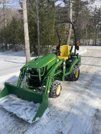 2020 John Deere 1025R Equipment Image0