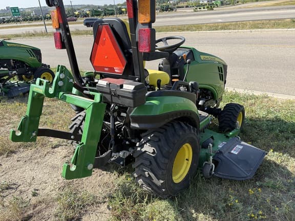 Image of John Deere 1025R equipment image 4