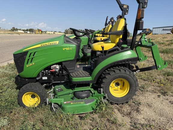 Image of John Deere 1025R equipment image 2