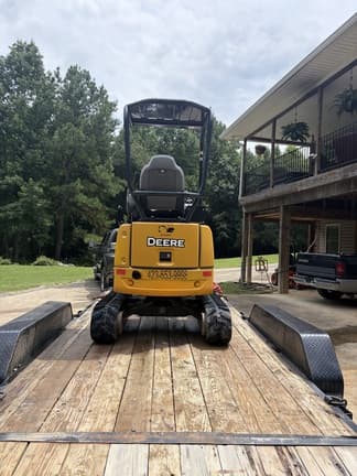 Image of John Deere 17G equipment image 4