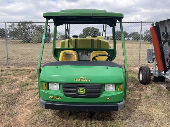 Image of John Deere 2020A equipment image 3